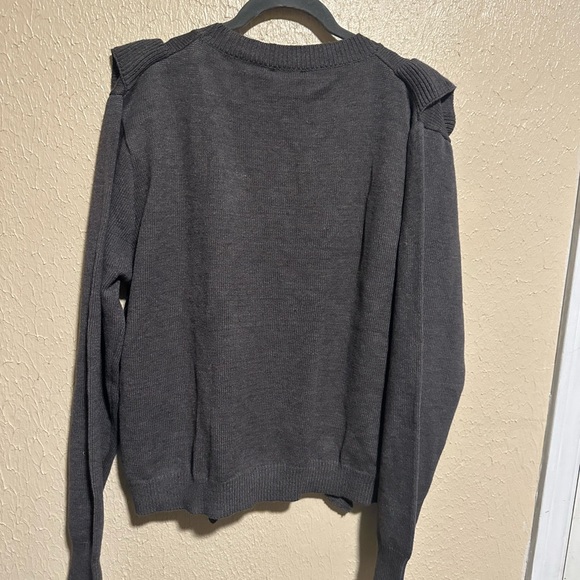 143 Story Sweater Size Large Ruffled Front Size Large‎ - Picture 3 of 7